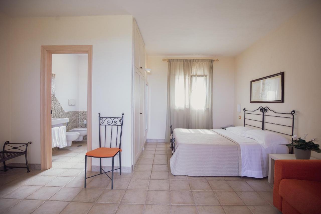 Corte Di Ferro Hotel & Wellness Resort Carovigno Buitenkant foto